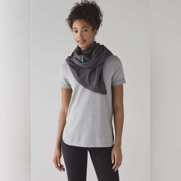 Lululemon Vinyasa Scarf in Black Herringbone - Picture 2 of 10